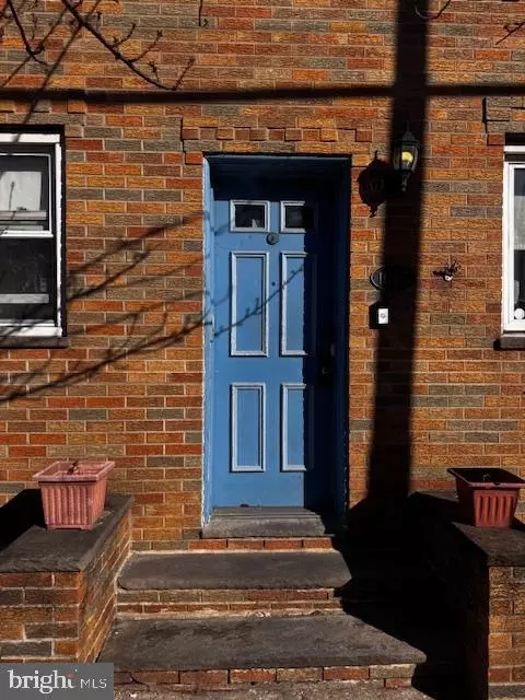 1055 Daly St, Philadelphia, PA 19148