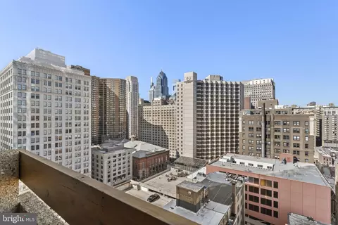 1326 42 Spruce St #1901, Philadelphia, PA 19107