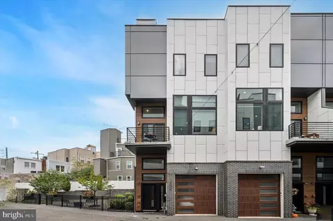 2537 Graduate Sq, Philadelphia, PA 19146