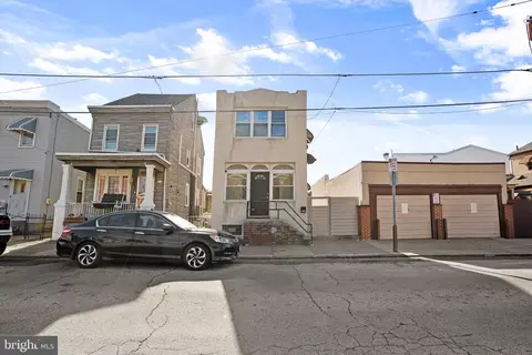 4613 Edgemont St, Philadelphia, PA 19137