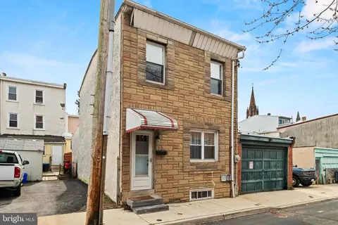 191 Mallory St, Philadelphia, PA 19127