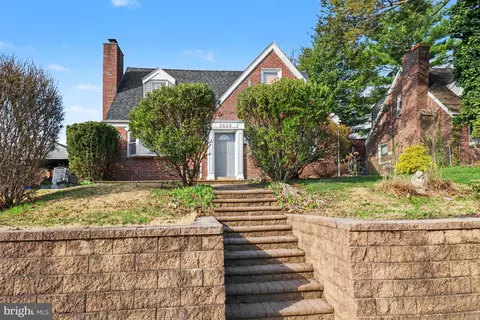 5610 Houghton St, Philadelphia, PA 19128