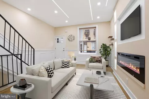 2018 W Boston St, Philadelphia, PA 19132