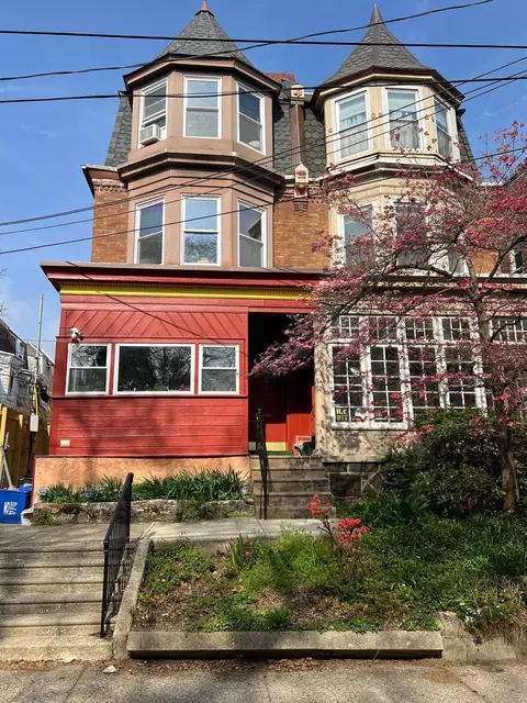 512 S 47th St, Philadelphia, PA 19143