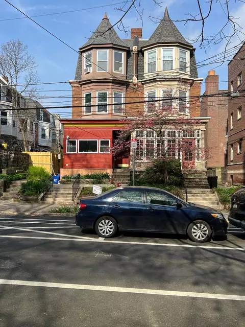 512 S 47th St, Philadelphia, PA 19143
