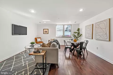 1814 N Front St #B, Philadelphia, PA 19122