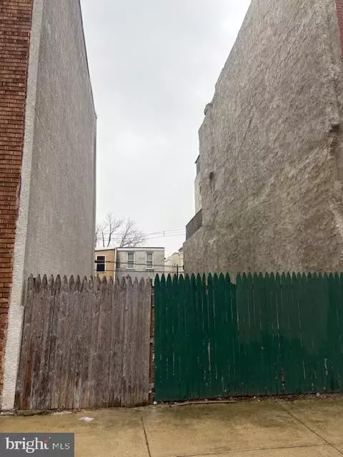 1512 Christian St, Philadelphia, PA 19146