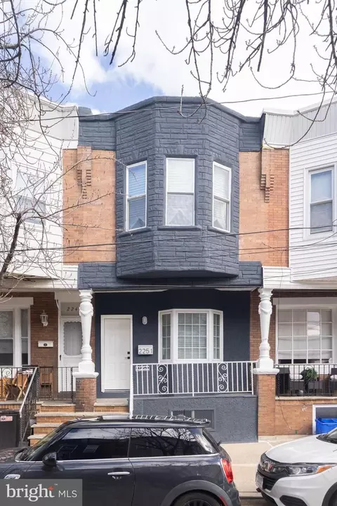 2251 S Beechwood St, Philadelphia, PA 19145