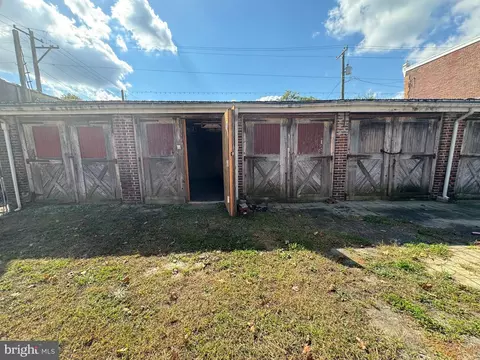 203 E Slocum St #A, Philadelphia, PA 19119