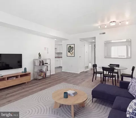 1215 South St #A, Philadelphia, PA 19147