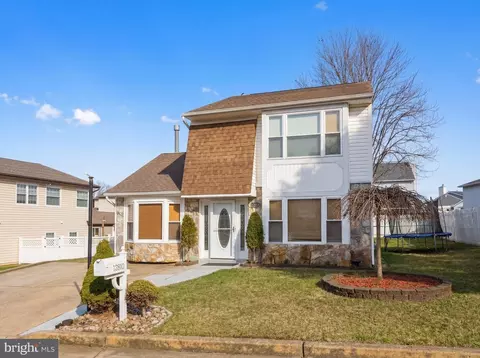 12810 Galdi Ln, Philadelphia, PA 19154