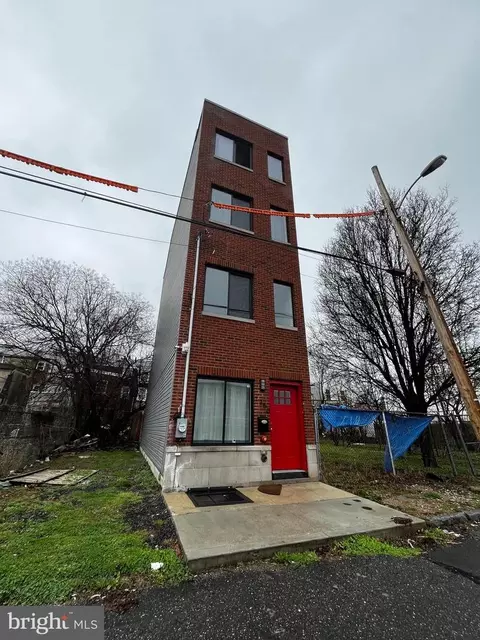 1760 N Bodine St, Philadelphia, PA 19122