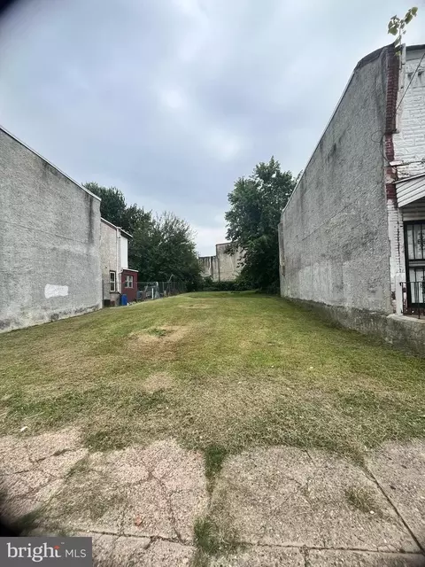 4307 N 16th St, Philadelphia, PA 19140