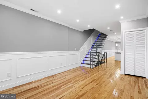 126 Tasker St, Philadelphia, PA 19148