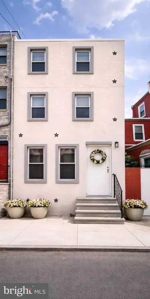 1307 N Randolph St, Philadelphia, PA 19122