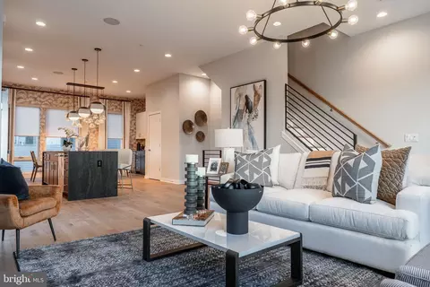 3005 Vice Admiral Way #23C, Philadelphia, PA 19125