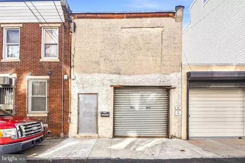 2659 Collins St, Philadelphia, PA 19125