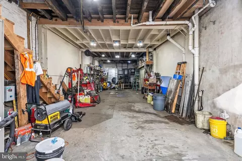 2659 Collins St, Philadelphia, PA 19125