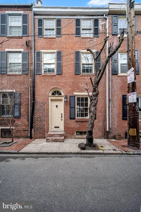 1629 Waverly St, Philadelphia, PA 19146