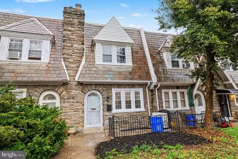 6827 Sprague St, Philadelphia, PA 19119