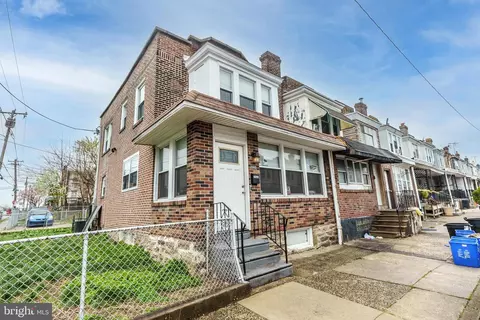 2660 S Shields St, Philadelphia, PA 19142