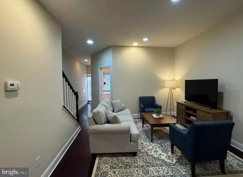 2214 N Bouvier St, Philadelphia, PA 19132