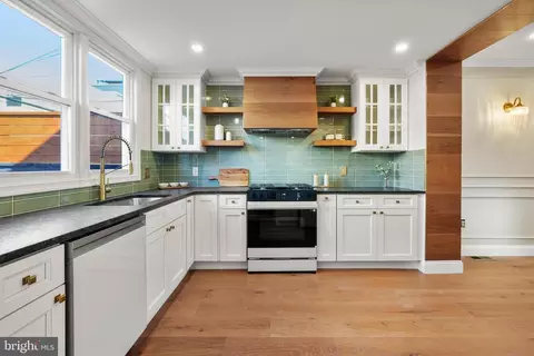 2234 S Clarion St, Philadelphia, PA 19148