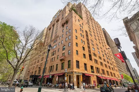 219 S 29 S 18th St #1422, Philadelphia, PA 19103