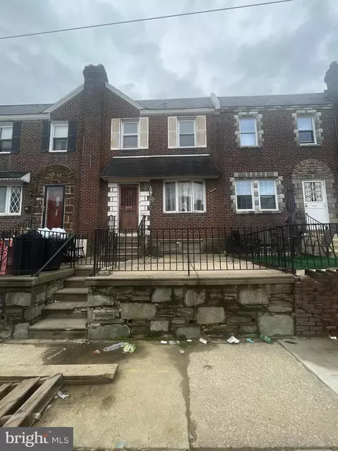 890 Carver St, Philadelphia, PA 19124