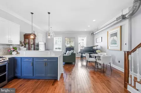 1906 00 Pine St #4, Philadelphia, PA 19103