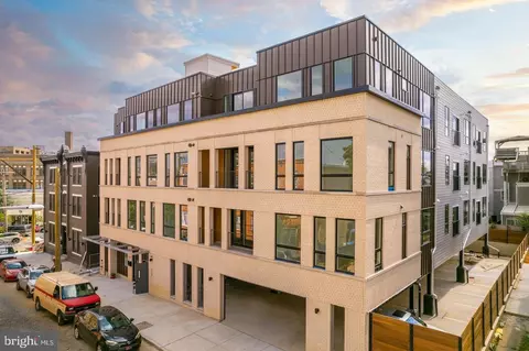 1723 Francis St #3F, Philadelphia, PA 19130