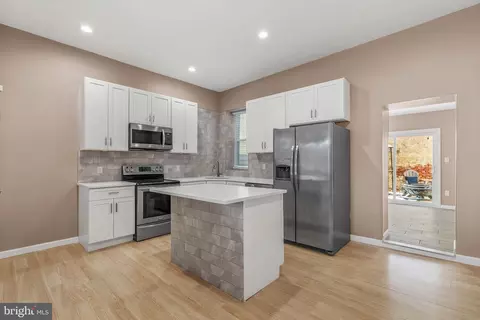 2658 Martha St, Philadelphia, PA 19125