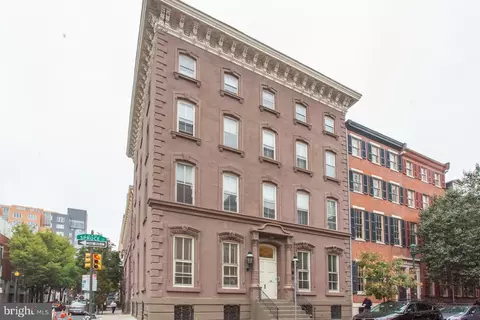1035 Spruce St #106, Philadelphia, PA 19107