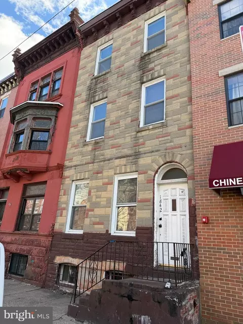 1842 Christian St, Philadelphia, PA 19146