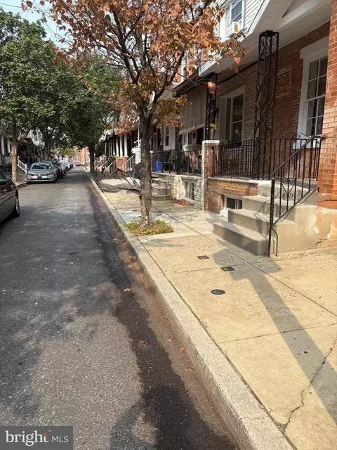 1803 Gladstone St, Philadelphia, PA 19145
