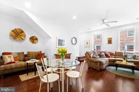 304 Captains Way, Philadelphia, PA 19146