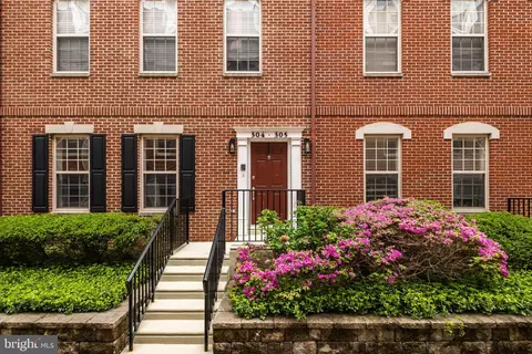 304 Captains Way, Philadelphia, PA 19146