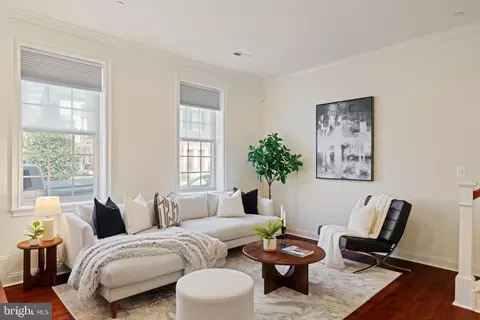108 Captains Way, Philadelphia, PA 19146