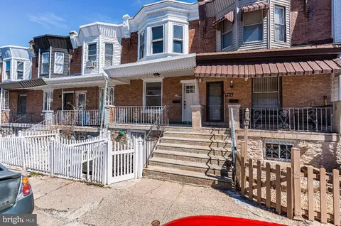 5715 N Beechwood St, Philadelphia, PA 19138