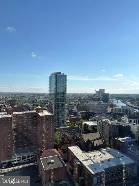 2101 Market St #2405, Philadelphia, PA 19103