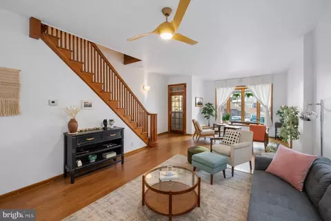 3346 Edgemont St, Philadelphia, PA 19134