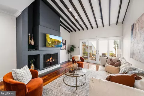 510 S 20th St, Philadelphia, PA 19146