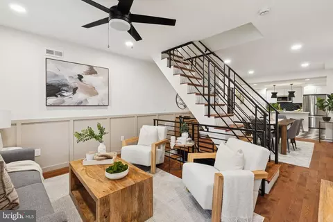 2121 N Hope St, Philadelphia, PA 19122