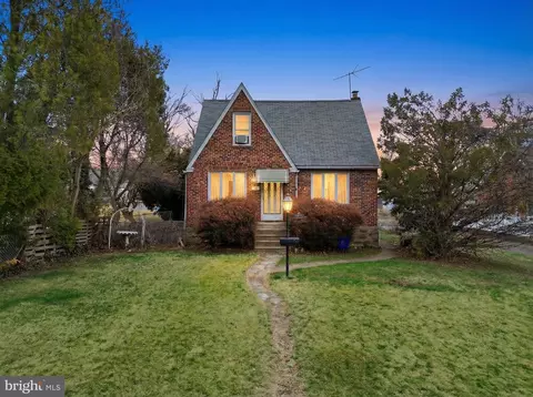 4345 Aubrey Ave, Philadelphia, PA 19114