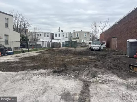 3571 75 Salmon St, Philadelphia, PA 19134