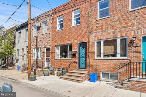 1911 S Iseminger St, Philadelphia, PA 19148