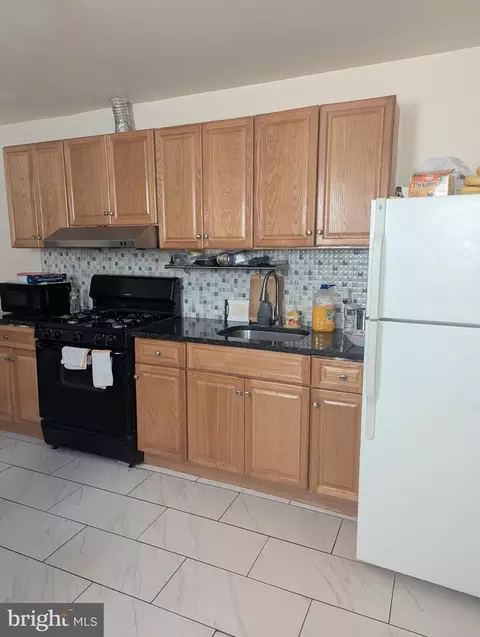 1173 S 10th St, Philadelphia, PA 19147