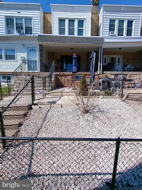 7327 Dicks Ave, Philadelphia, PA 19153