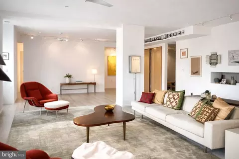 1600 Arch St #1809, Philadelphia, PA 19103