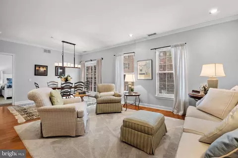 500 Admirals Way #211, Philadelphia, PA 19146